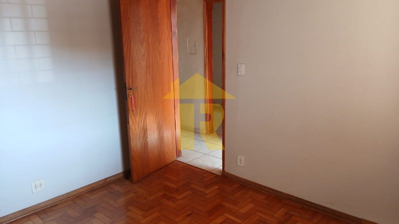 Casa com 2 quartos à venda, 180m² — foto 4 de 23