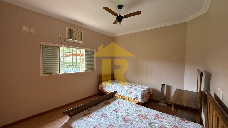 Casa de Condomínio com 4 quartos à venda, 315m² — foto 18 de 26
