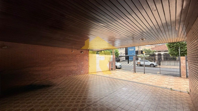 Casa com 3 quartos à venda, 305m² — foto 6 de 24