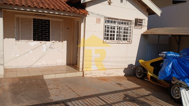 Casa com 2 quartos à venda, 180m² — foto 1 de 23