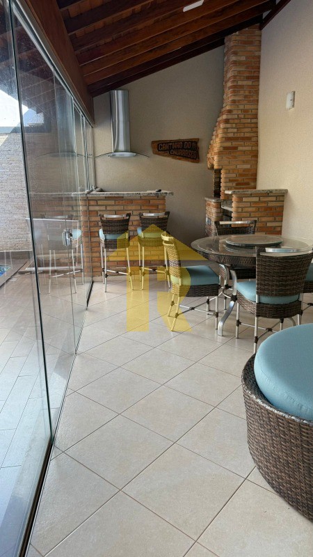 Casa com 3 quartos à venda, 196m² — foto 11 de 20