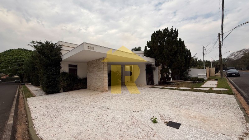 Casa de Condomínio com 4 quartos à venda e aluguel, 430m² — foto 3 de 22