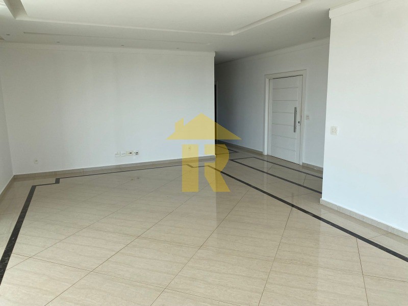 Apartamento com 4 quartos à venda, 388m² — foto 2 de 36