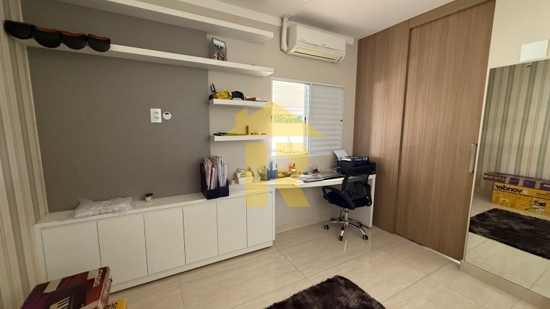 Casa de Condomínio com 3 quartos à venda, 200m² — foto 10 de 36