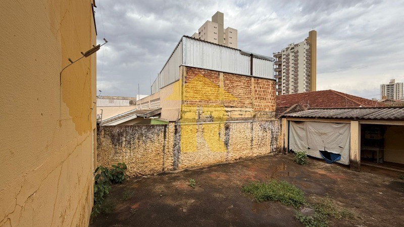 Casa com 3 quartos à venda, 305m² — foto 22 de 24