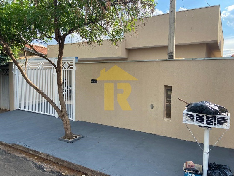 Casa com 2 quartos à venda, 70m² — foto 2 de 21