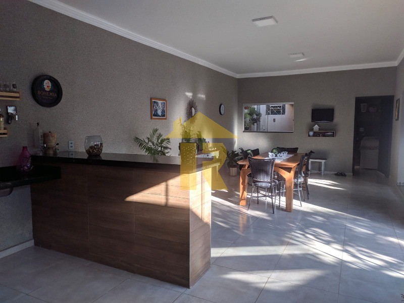 Casa com 3 quartos à venda, 186m² — foto 11 de 36