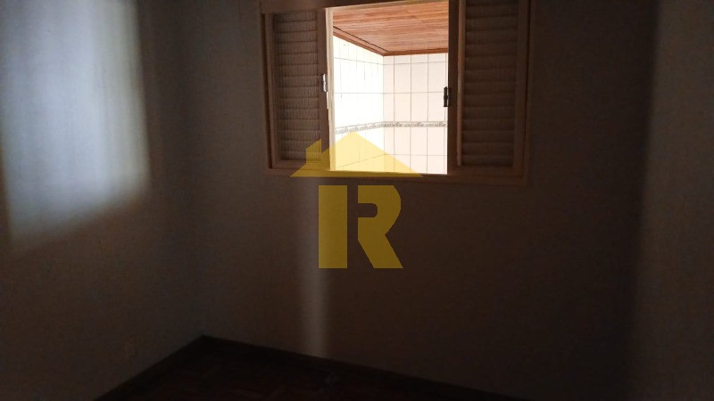 Casa com 2 quartos à venda, 180m² — foto 10 de 23