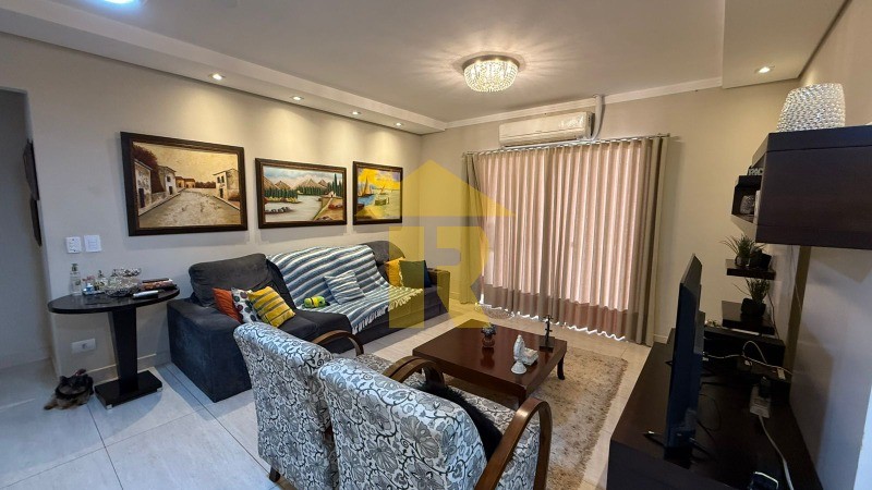 Casa de Condomínio com 3 quartos à venda, 200m² — foto 1 de 36