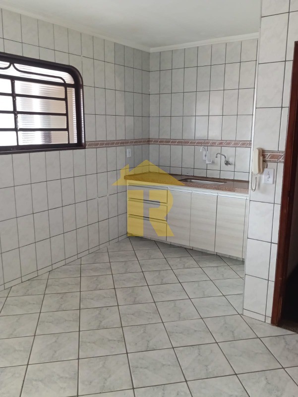 Apartamento com 3 quartos à venda, 118m² — foto 1 de 19