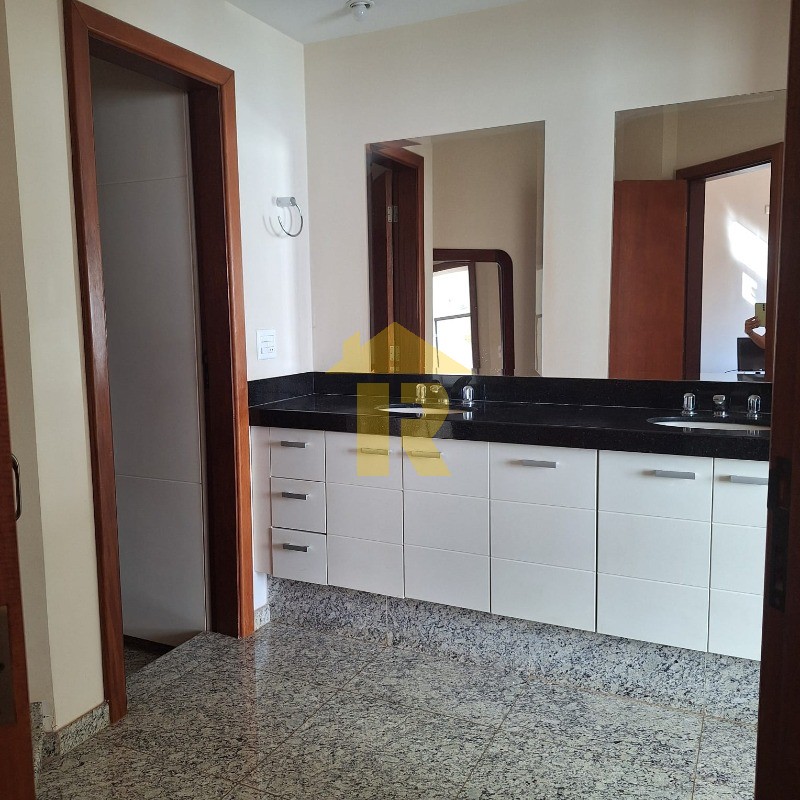 Apartamento com 4 quartos à venda, 255m² — foto 36 de 45