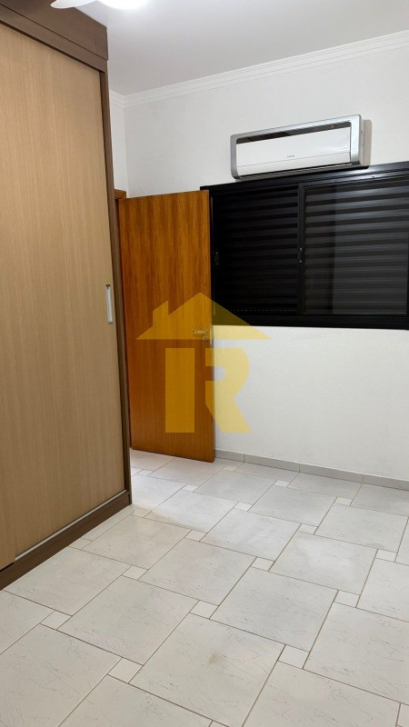 Casa com 3 quartos à venda, 196m² — foto 18 de 20