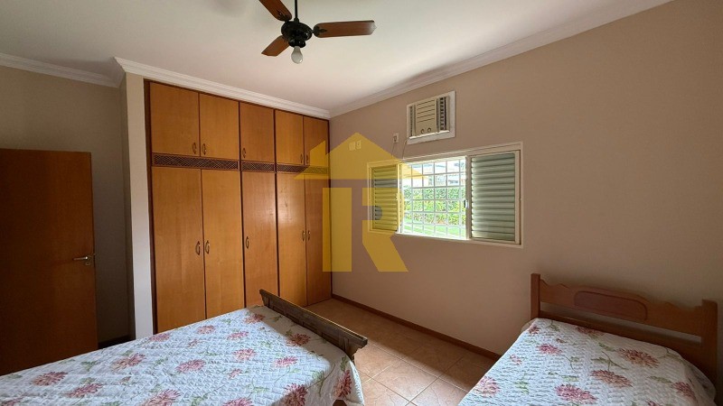 Casa de Condomínio com 4 quartos à venda, 315m² — foto 17 de 26