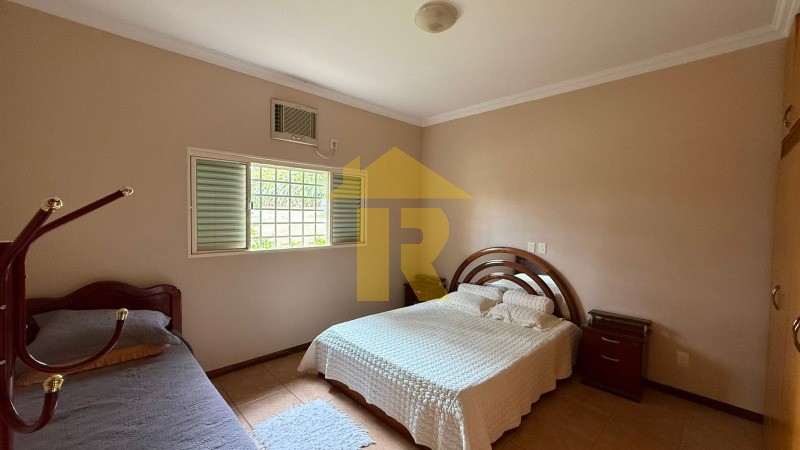 Casa de Condomínio com 4 quartos à venda, 315m² — foto 23 de 26