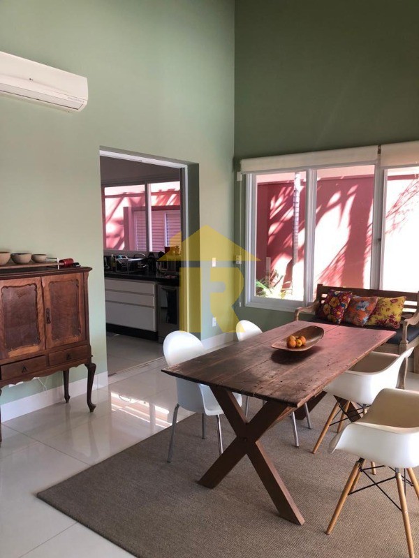 Casa de Condomínio com 4 quartos à venda, 330m² — foto 13 de 28