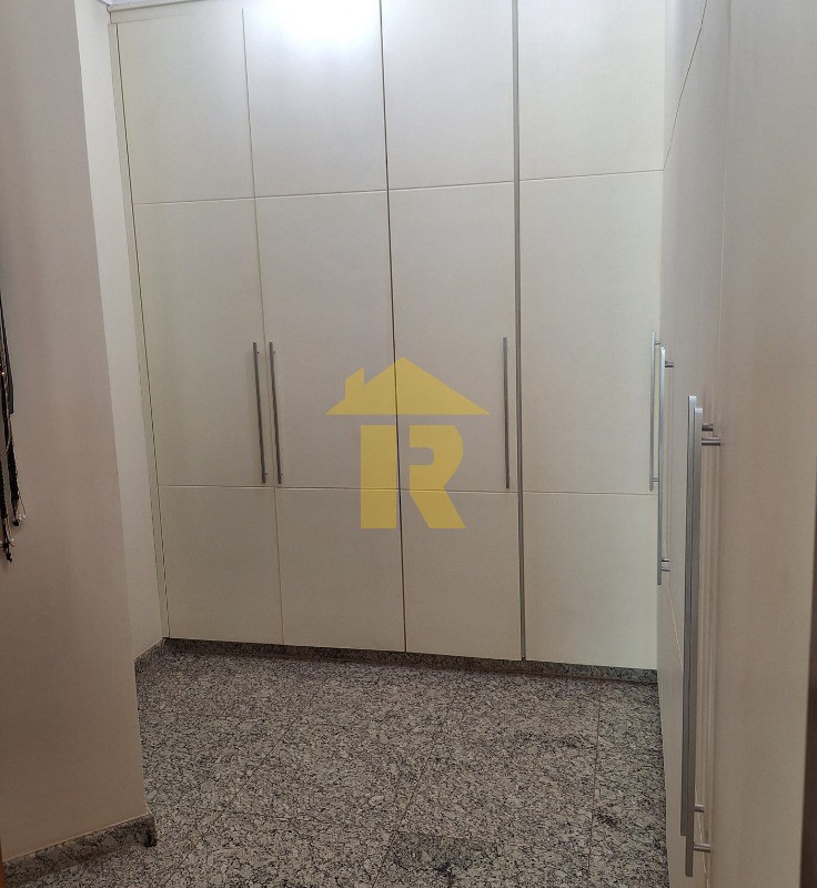 Apartamento com 4 quartos à venda, 255m² — foto 38 de 45