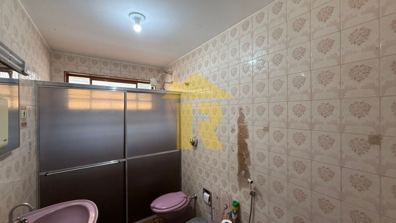 Casa com 3 quartos à venda, 305m² — foto 15 de 24