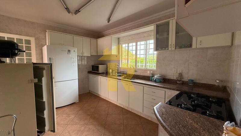 Casa de Condomínio com 4 quartos à venda, 315m² — foto 16 de 26