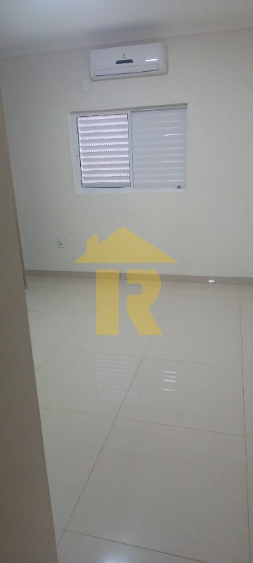 Casa de Condomínio com 3 quartos à venda e aluguel, 216m² — foto 30 de 33