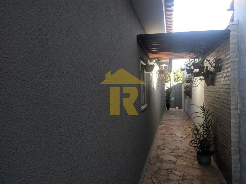 Casa com 3 quartos à venda, 186m² — foto 21 de 36