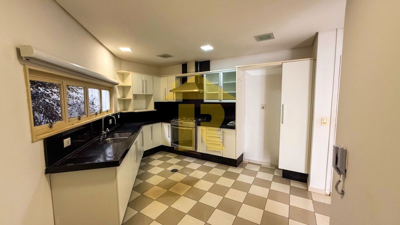 Casa de Condomínio com 4 quartos à venda e aluguel, 430m² — foto 8 de 22