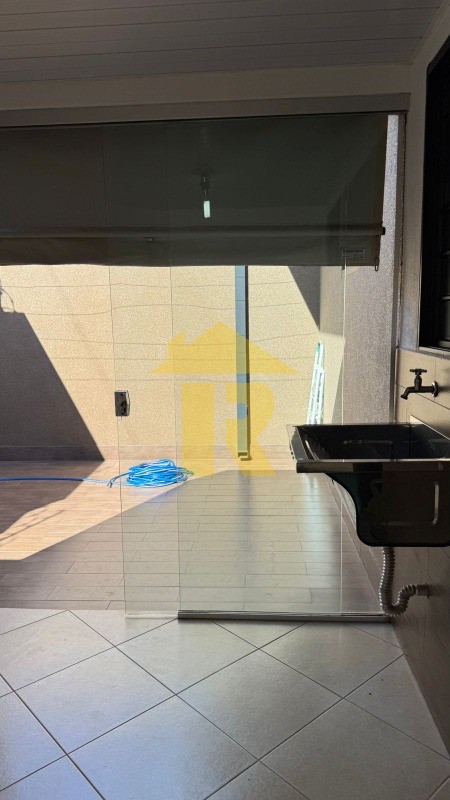 Casa com 3 quartos à venda, 196m² — foto 13 de 20