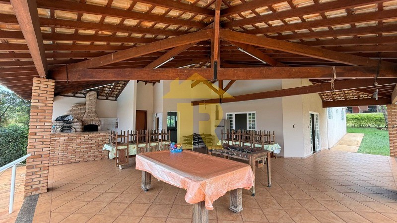 Casa de Condomínio com 4 quartos à venda, 315m² — foto 1 de 26