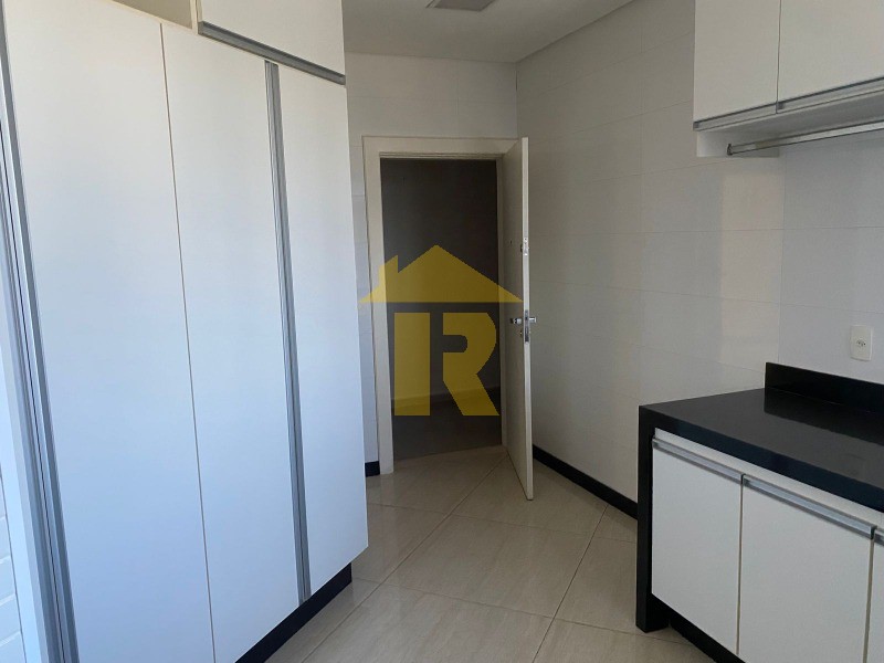 Apartamento com 4 quartos à venda, 388m² — foto 15 de 36