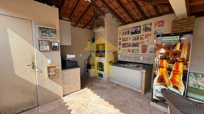 Casa de Condomínio com 3 quartos à venda, 200m² — foto 29 de 36