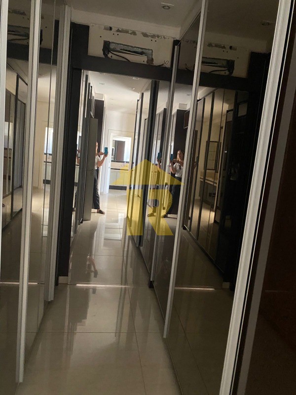Apartamento com 4 quartos à venda, 388m² — foto 23 de 36