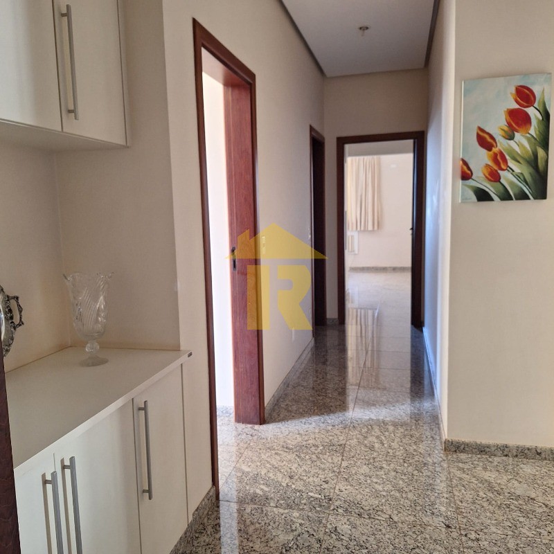 Apartamento com 4 quartos à venda, 255m² — foto 32 de 45