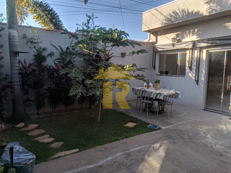 Casa com 3 quartos à venda, 186m² — foto 19 de 36
