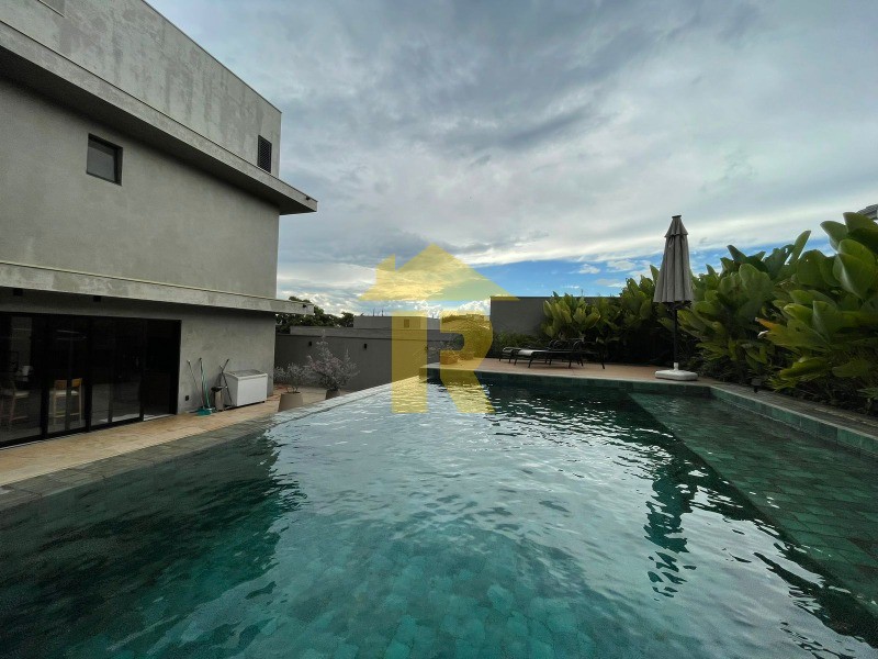 Casa de Condomínio com 2 quartos à venda, 280m² — foto 16 de 41