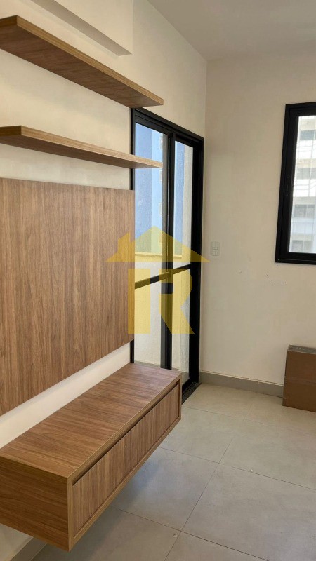 Apartamento com 2 quartos para aluguel, 57m² — foto 2 de 33