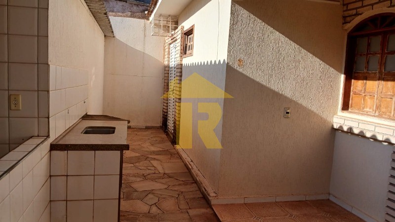 Casa com 2 quartos à venda, 180m² — foto 14 de 23
