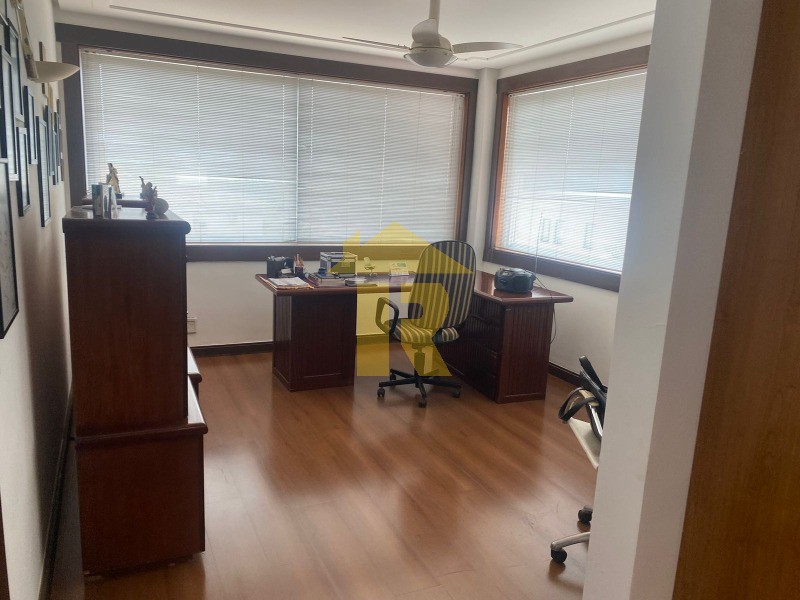 Casa de Condomínio com 4 quartos à venda, 780m² — foto 6 de 28