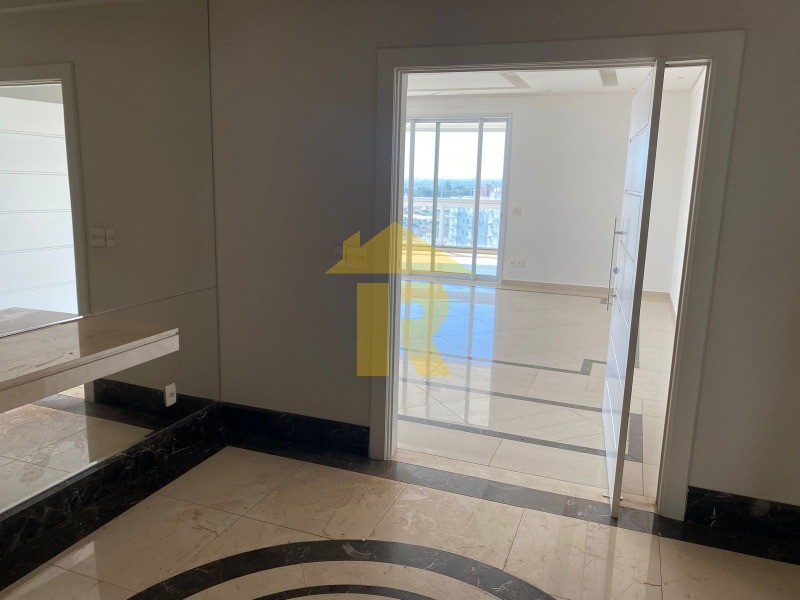 Apartamento com 4 quartos à venda, 388m² — foto 18 de 36