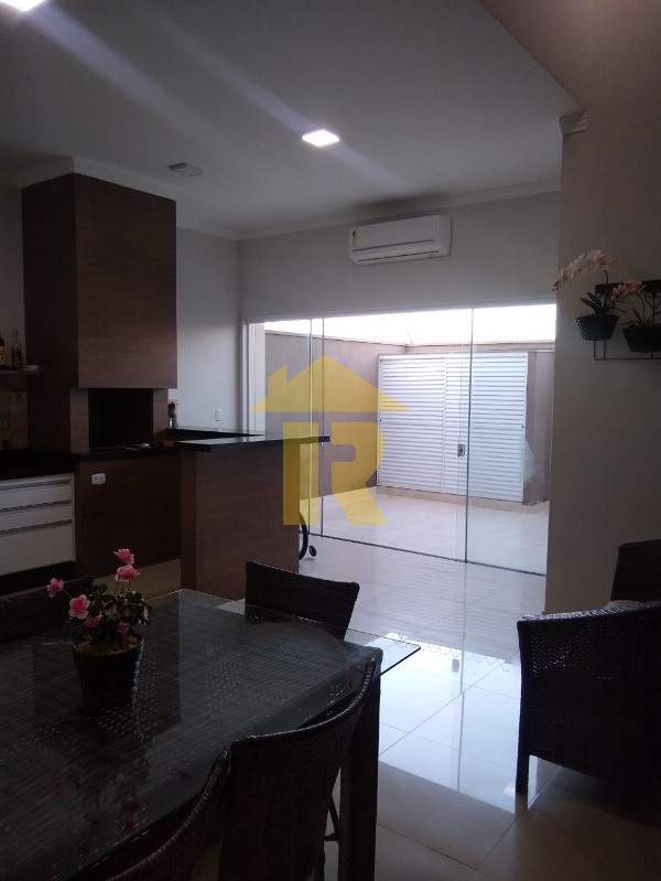 Casa com 3 quartos à venda, 95m² — foto 13 de 22