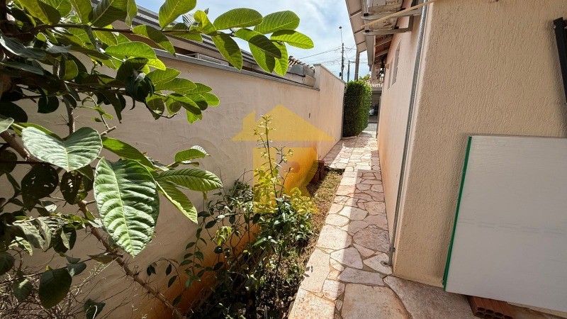 Casa de Condomínio com 3 quartos à venda, 200m² — foto 34 de 36