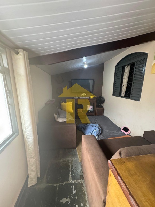Casa com 4 quartos à venda, 220m² — foto 13 de 20