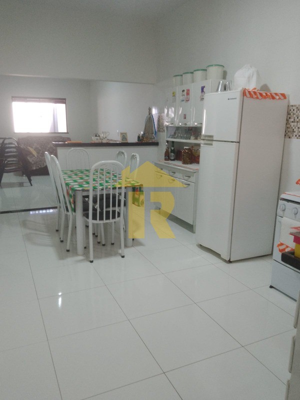 Casa com 3 quartos à venda, 191m² — foto 9 de 31