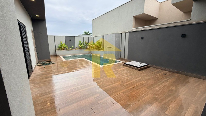 Casa de Condomínio com 3 quartos à venda, 248m² — foto 19 de 41