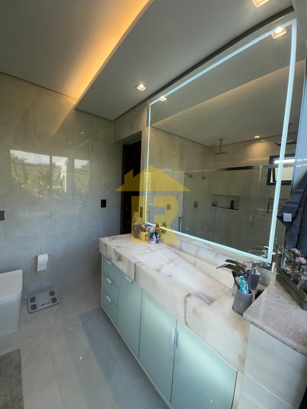 Casa de Condomínio com 4 quartos à venda, 243m² — foto 28 de 50