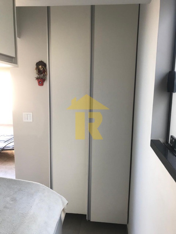 Casa de Condomínio com 3 quartos à venda, 220m² — foto 21 de 41