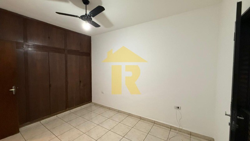 Casa com 3 quartos à venda, 340m² — foto 14 de 41