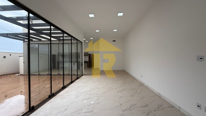 Casa de Condomínio com 3 quartos à venda, 220m² — foto 12 de 34