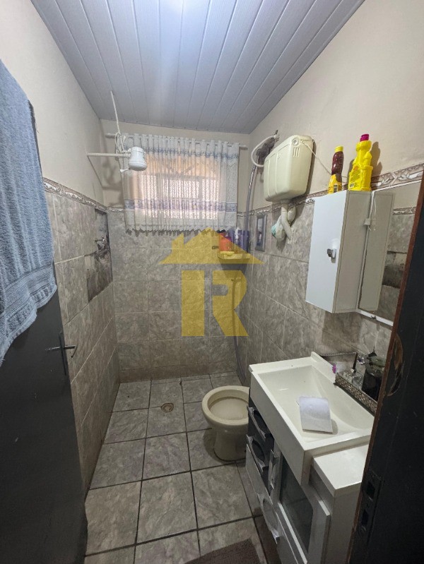 Casa com 4 quartos à venda, 220m² — foto 17 de 20