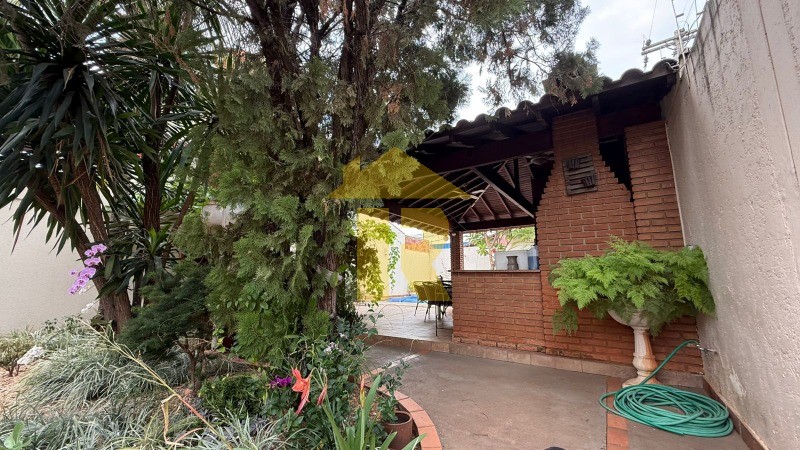 Terreno / Lote / Condomínio  à venda, 180m² — foto 11 de 19