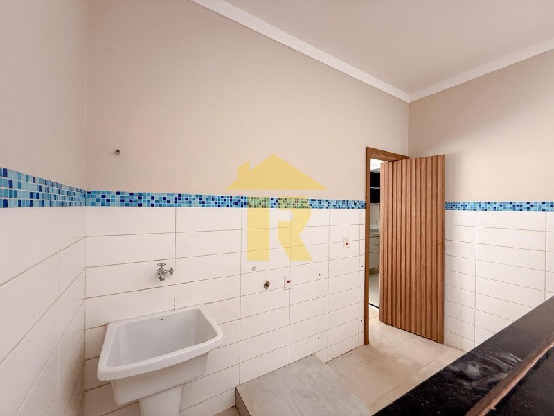 Casa de Condomínio com 3 quartos à venda, 200m² — foto 17 de 29