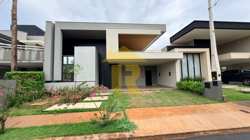 Casa de Condomínio com 3 quartos à venda, 248m² — foto 1 de 41